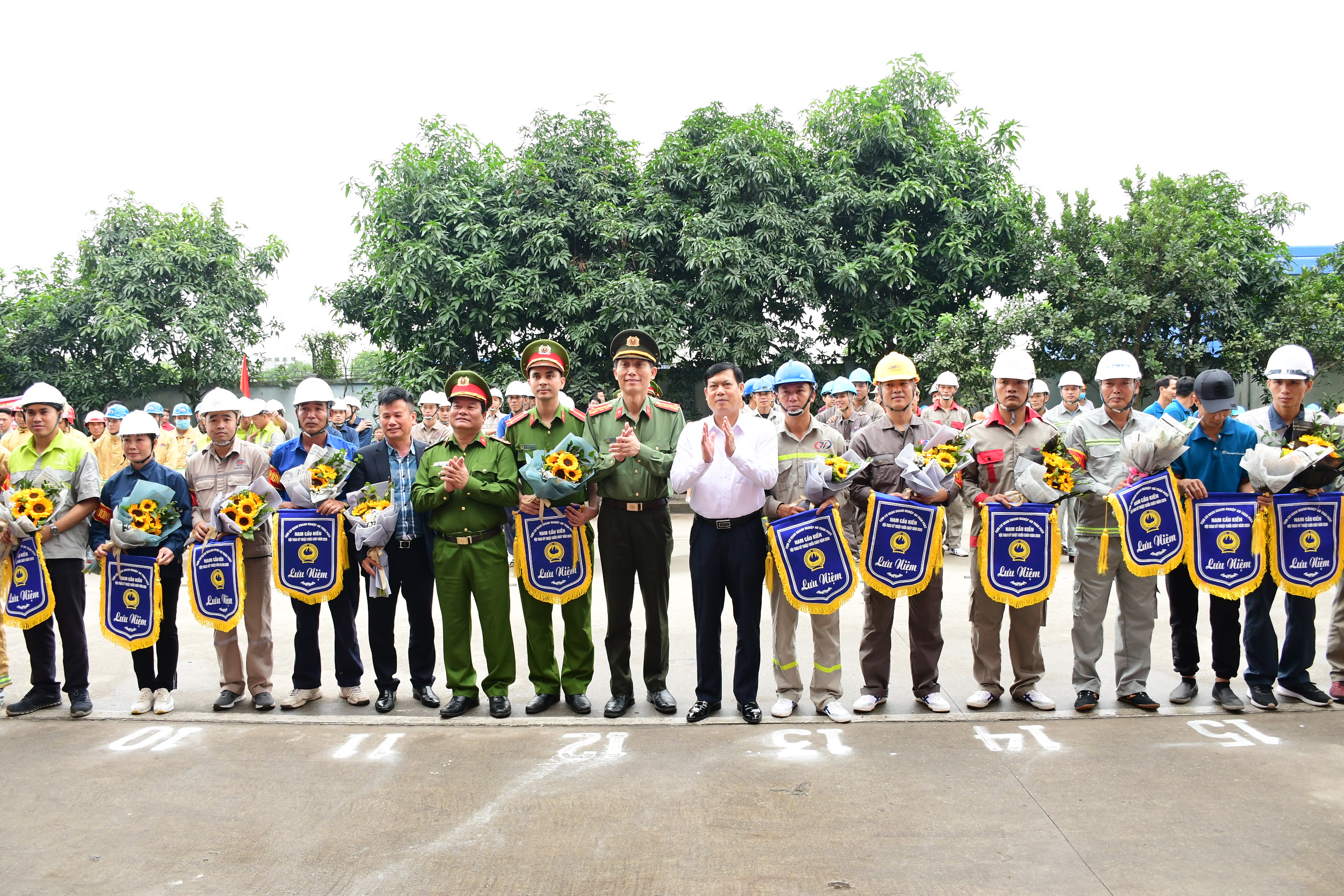 21 đội tham gia hội thao kỹ thuật chữa cháy cụm Cơ quan doanh nghiệp an toàn PCCC Nam cầu Kiền